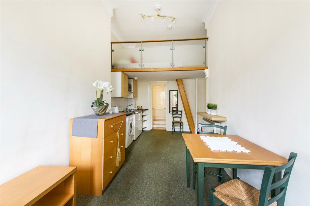 10, 27 Lancaster Gate Hi-6.jpg