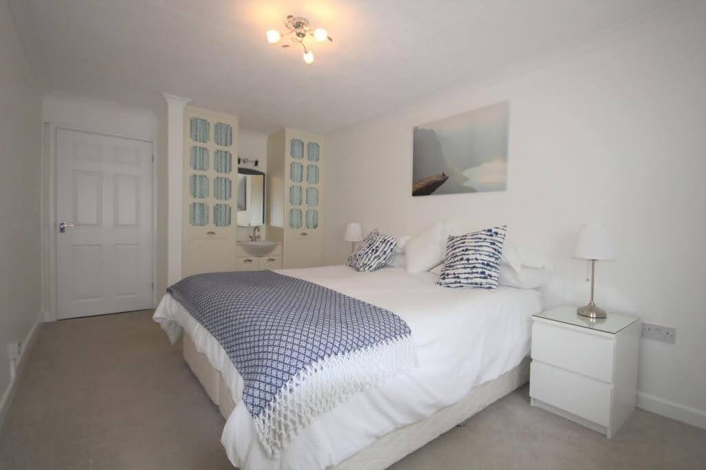 1e3f6075-7b2f-470a-9966-8df644240c5c-1_all_34379