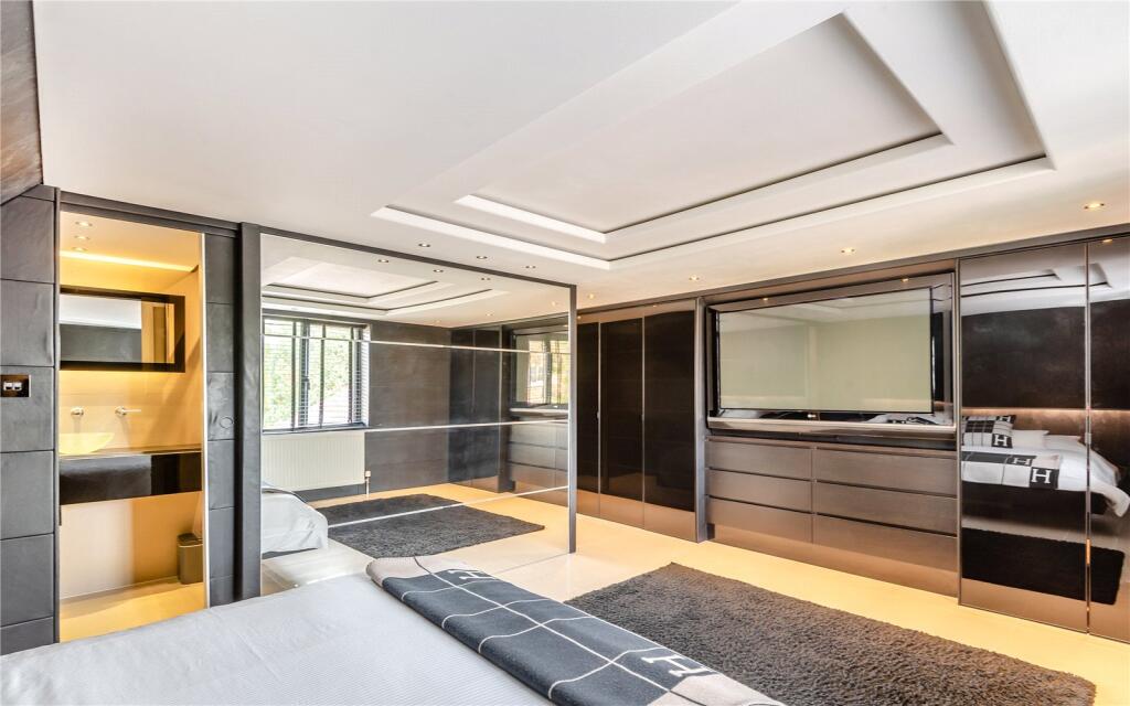 Principal Bedroom