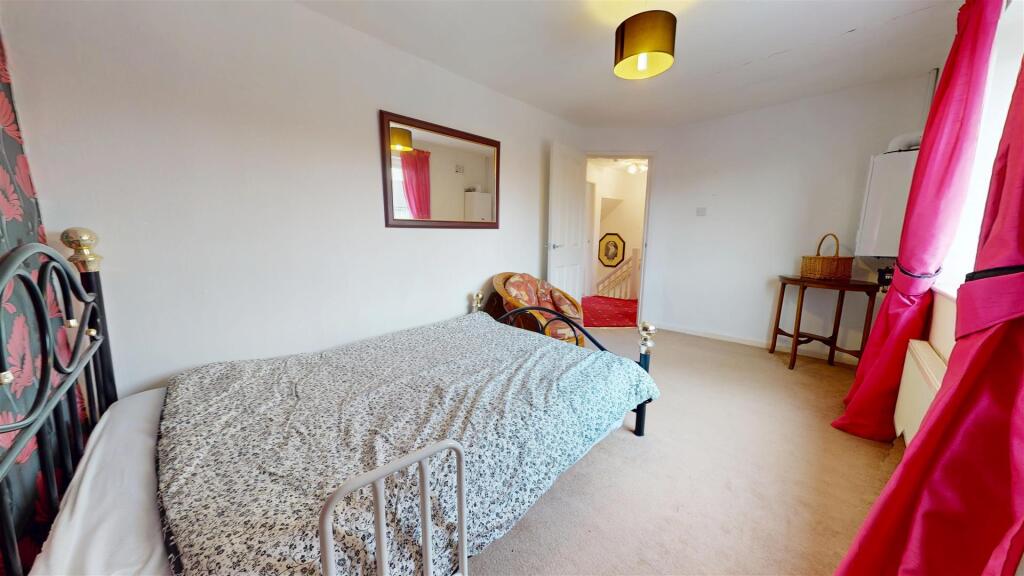 Holly Bank Grove Bedroom