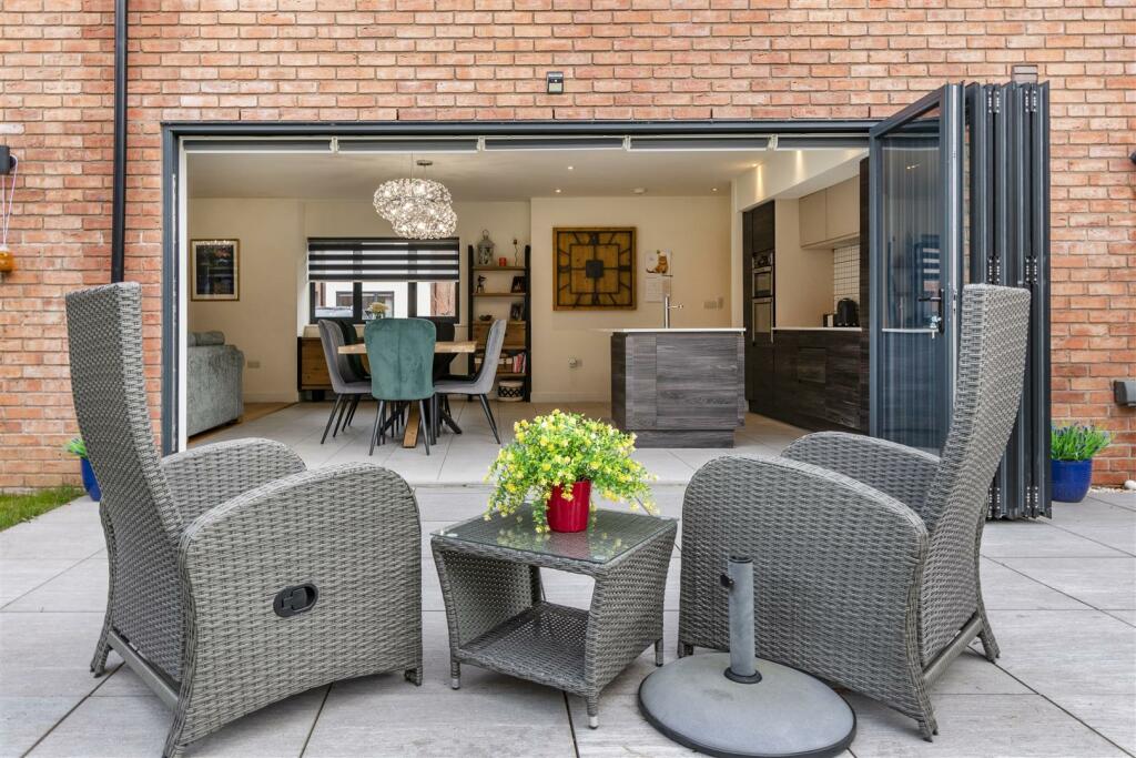 8627171-exterior01.jpg