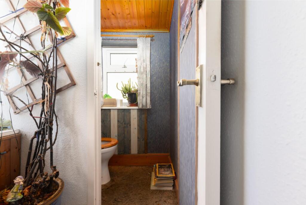 40 Ash Road, BS7-17.jpg