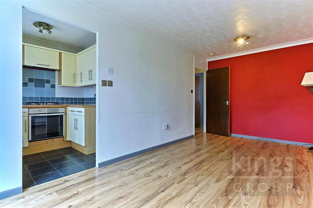 GI9A366310 Regency Court Harlow CM18 7DH.jpg