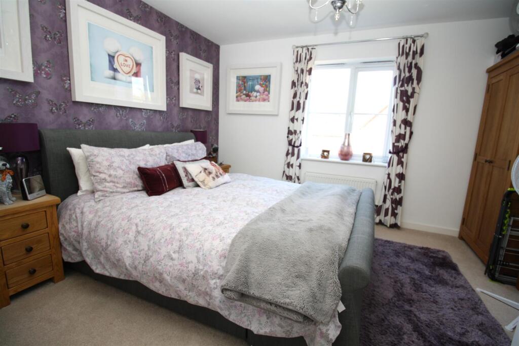 52 st helena bed 3.JPG