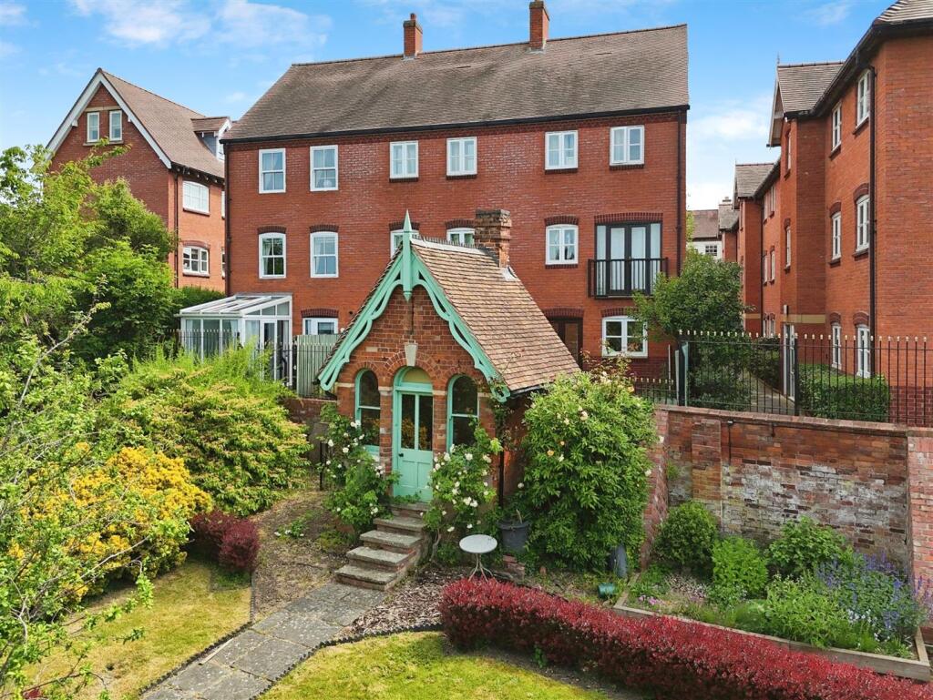 25da9cff--4675-A262-E8626371323E-73789-00001780A7C