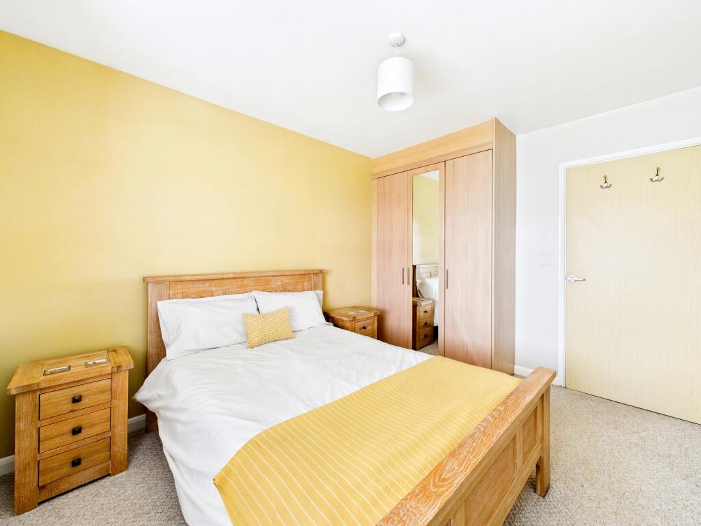 CAM05192G0-PR0044-STILL012