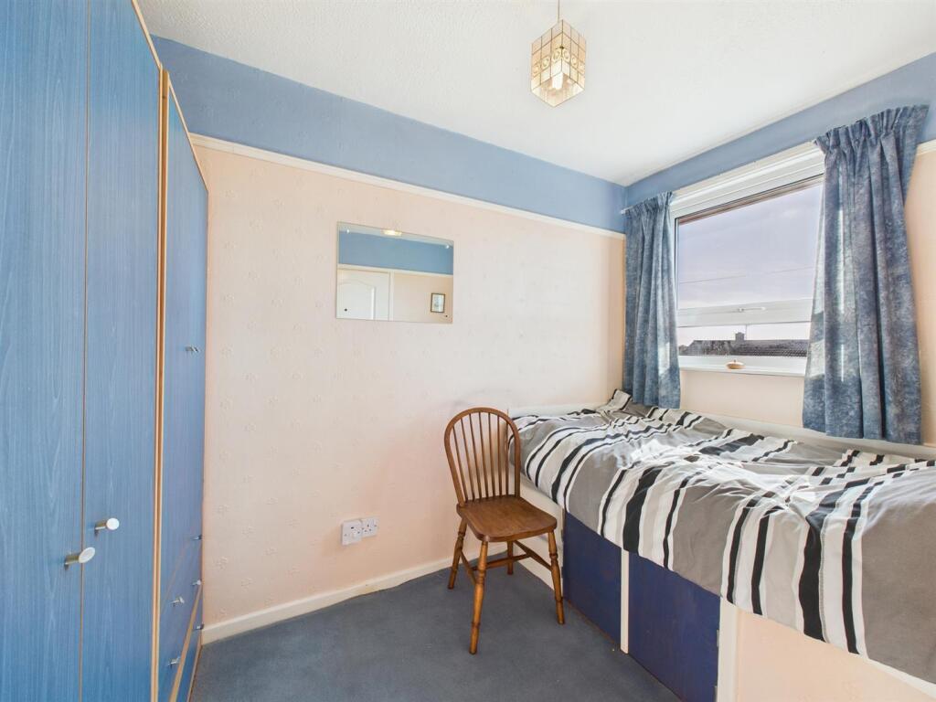 Bedroom: