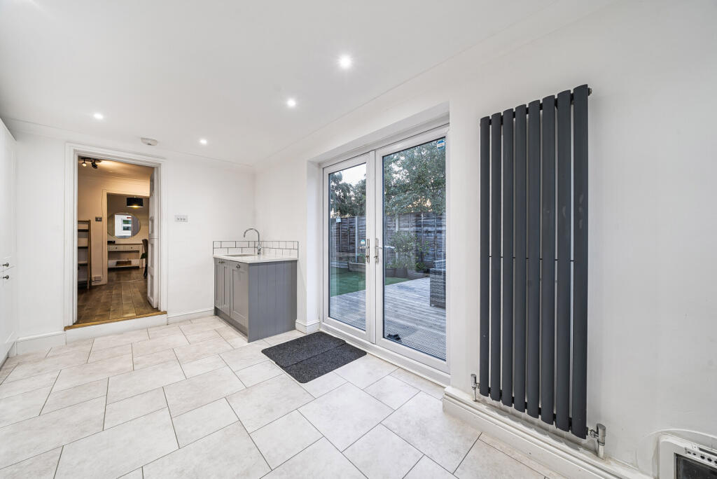 1363411-6-68e403f...