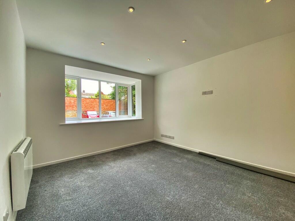 Photo 13-05-2024,...