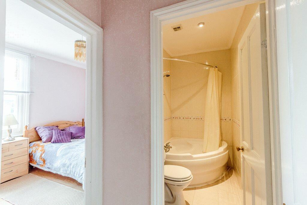 Bedroom &amp; En-Suite