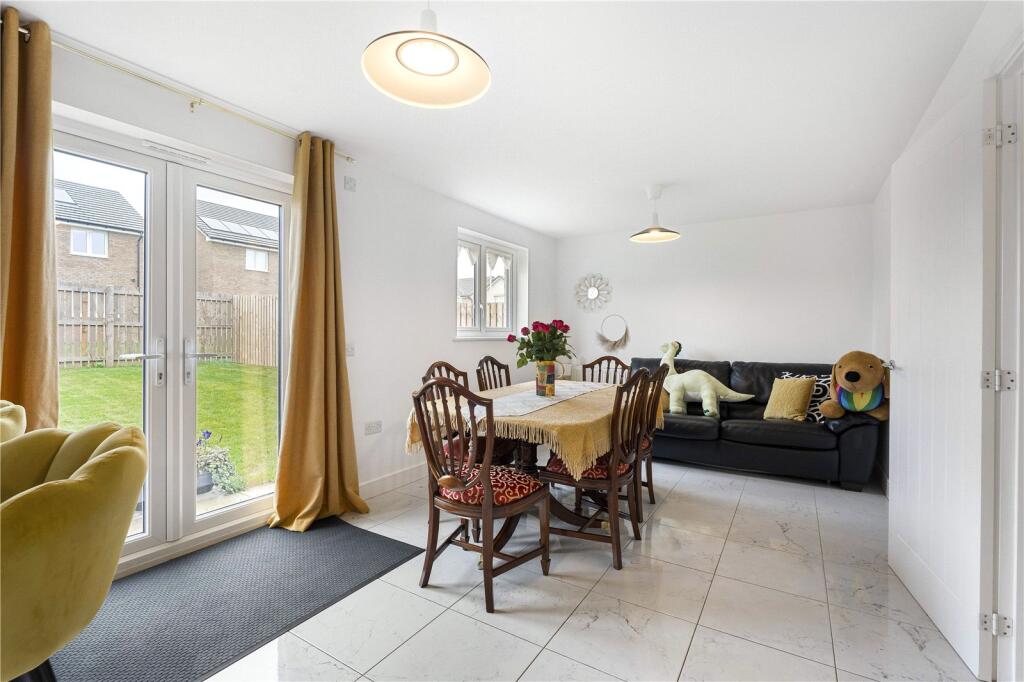 2 Niven Way 26