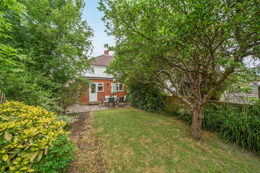 1297812-9-682ef5a...