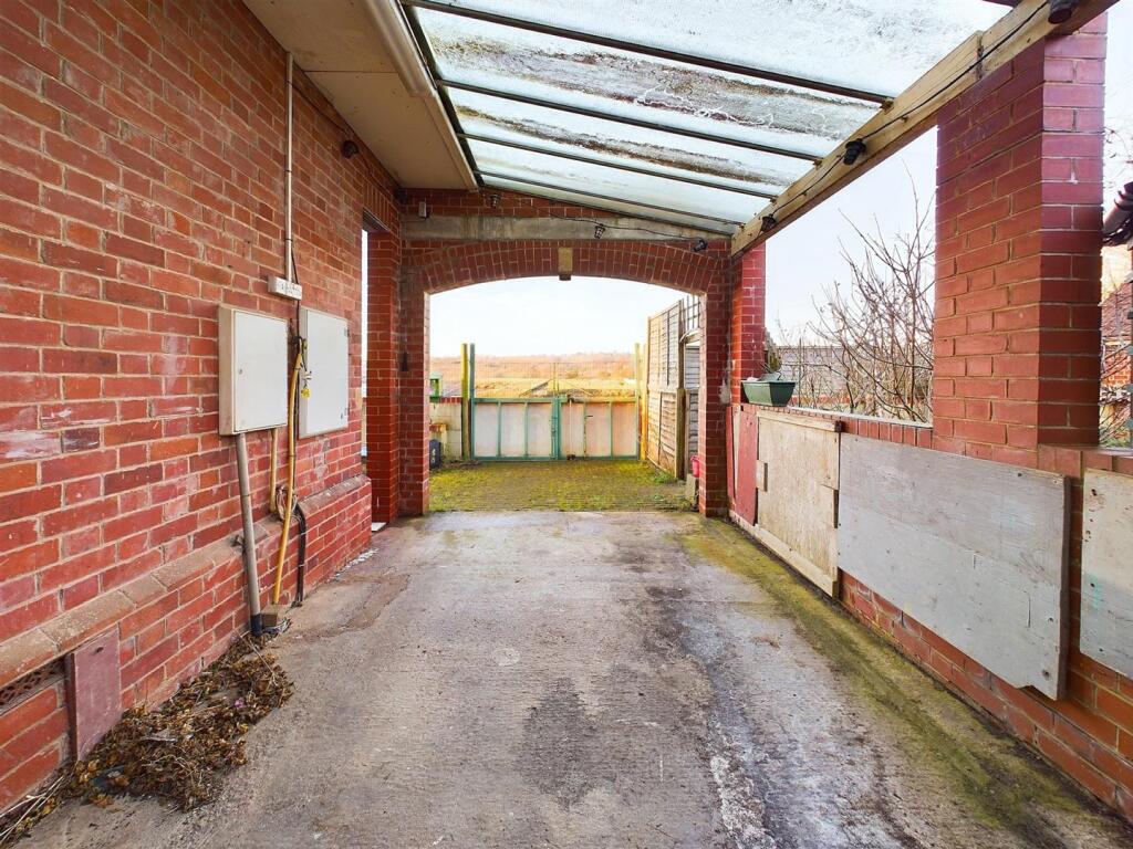 20 - Detached House for Auction, Sea Mills.jpg