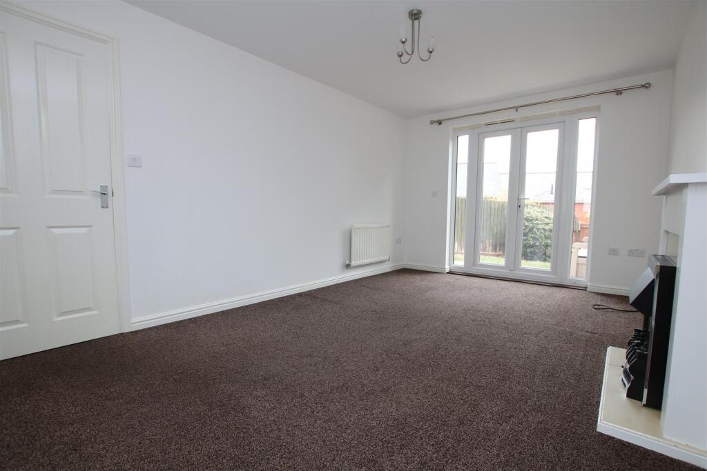 Living Room 3.JPG