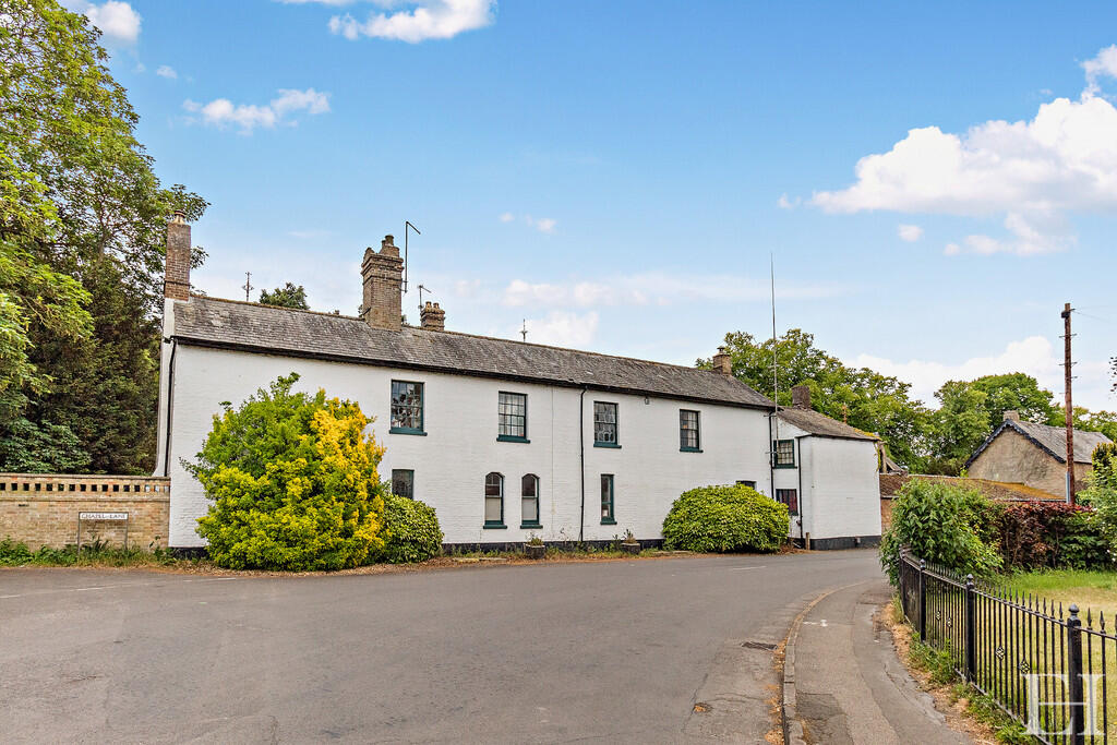 8635654-exteriorW...