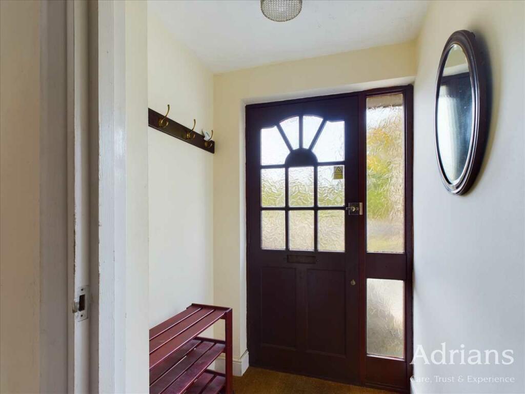 ENTRANCE PORCH