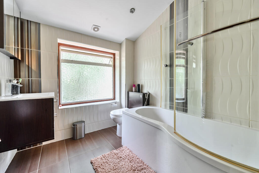 1315525-10-686bde...