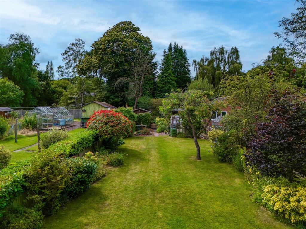 30 Longdale Lane-47.jpg