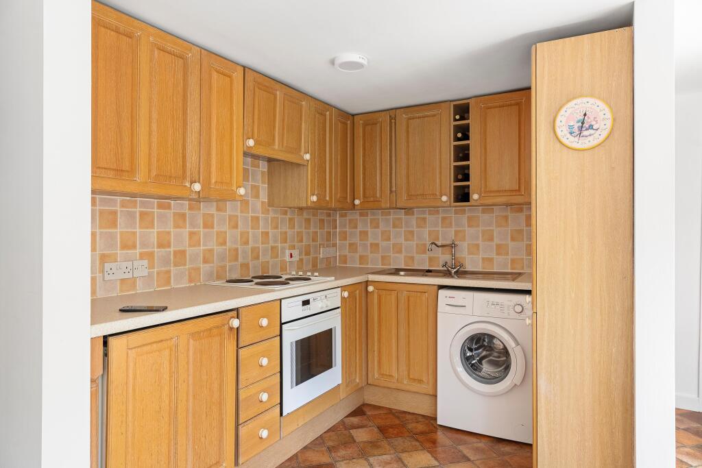 Annex kitchenette