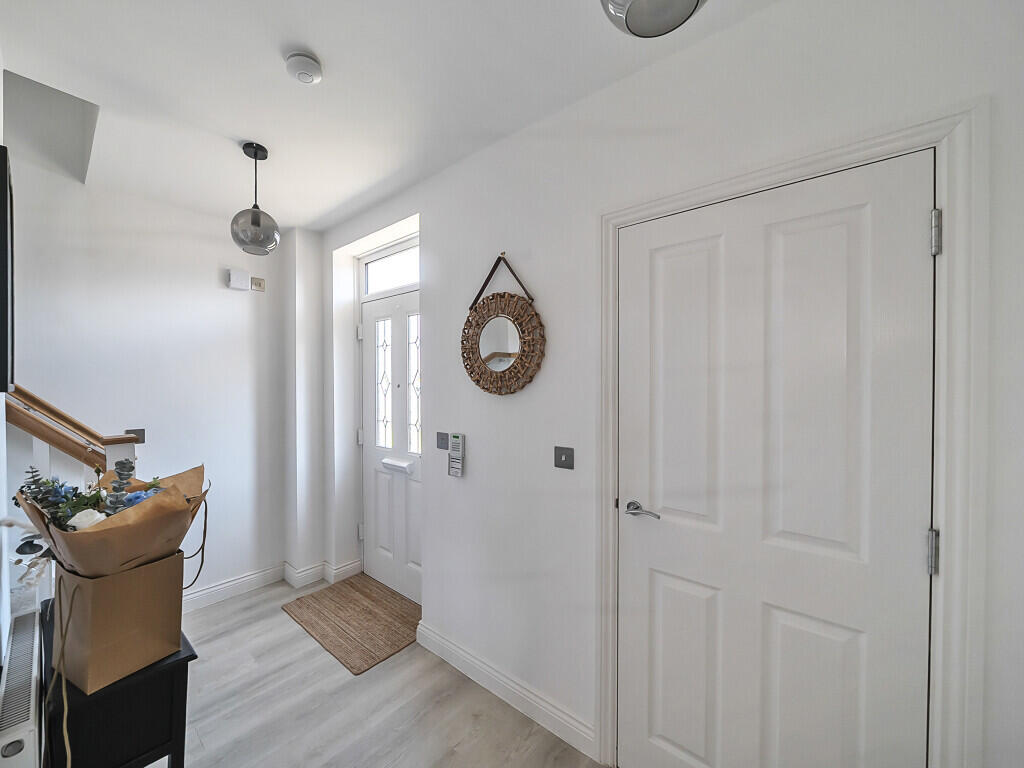 1326940-19-6877d8...