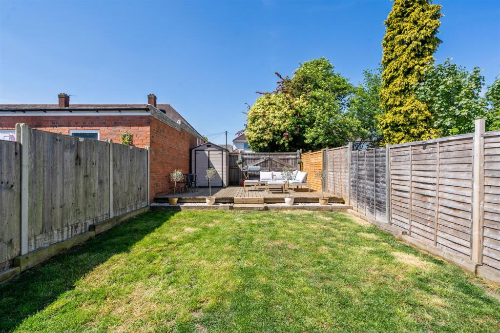 15 Howard Road_1.jpg