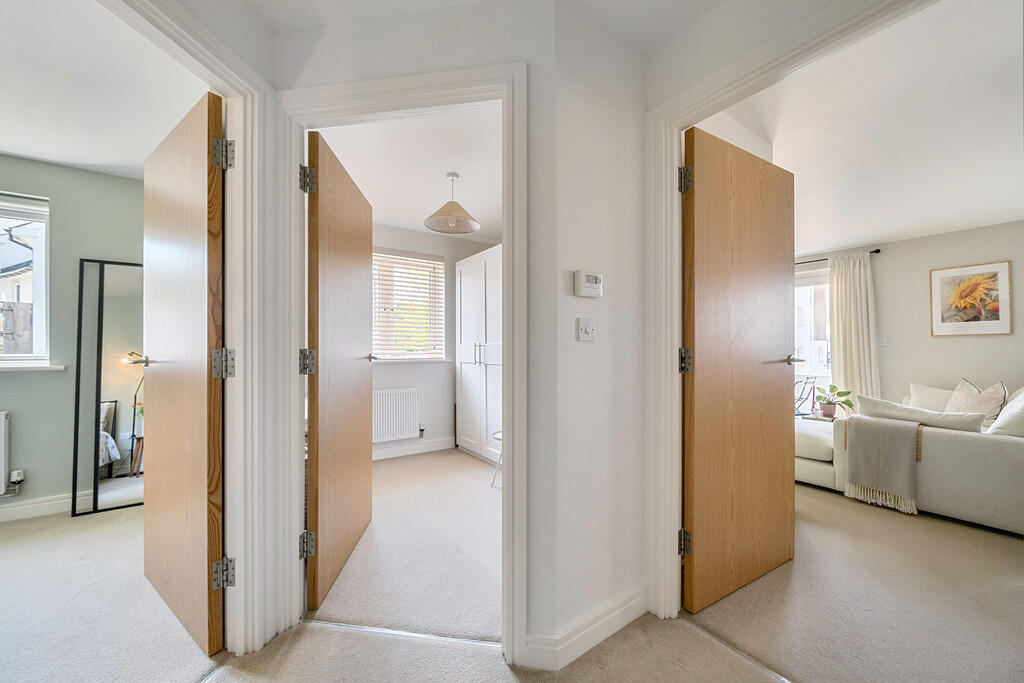 1302737-15-683dae...