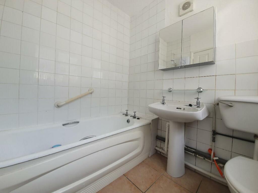 Ground Floor Bathroom.jpg