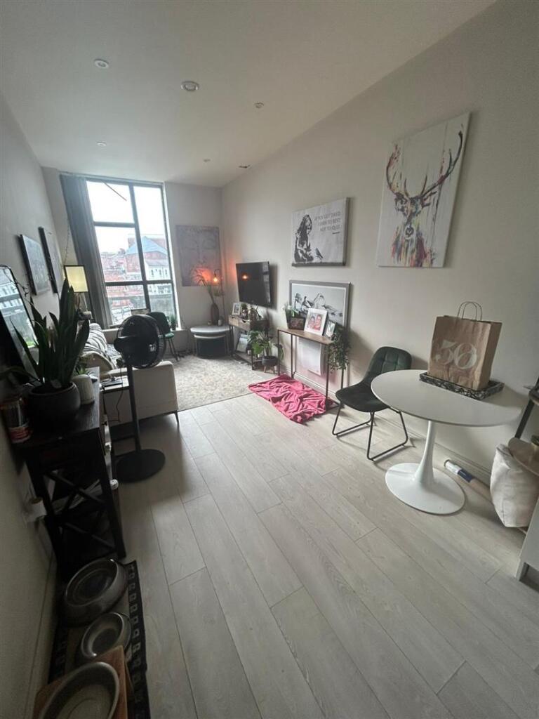 PHOTO-2025-10-08-13-15-00 2.jpg