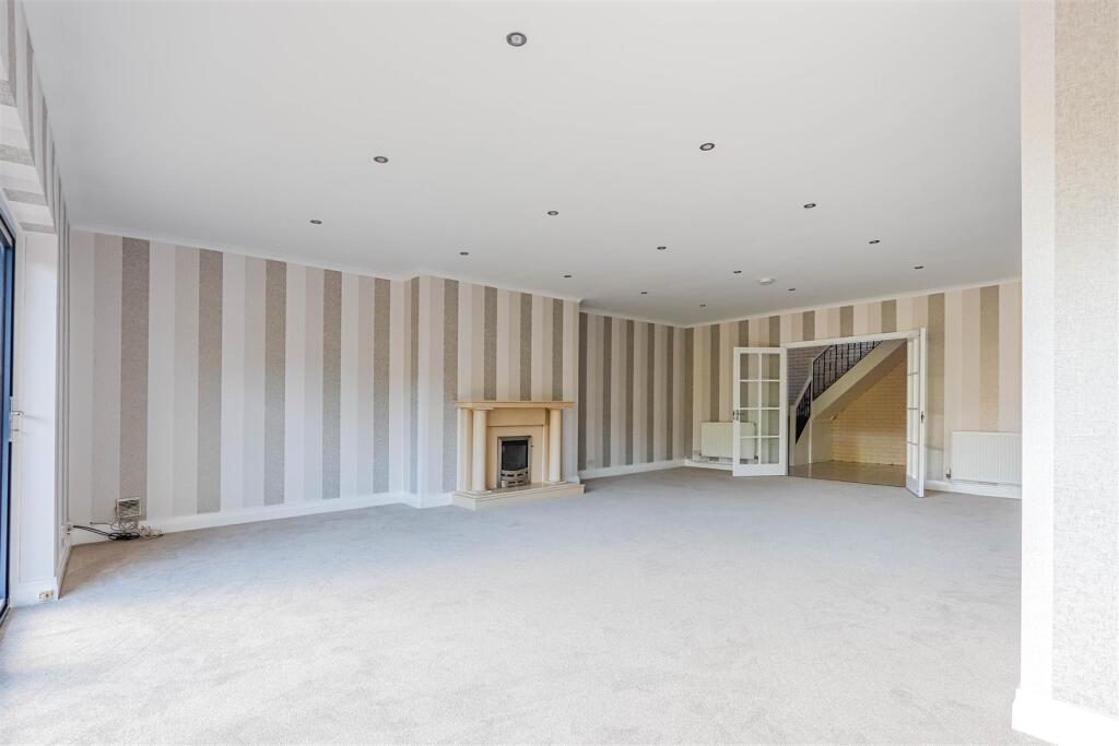 Buttrills Road_-5.jpg