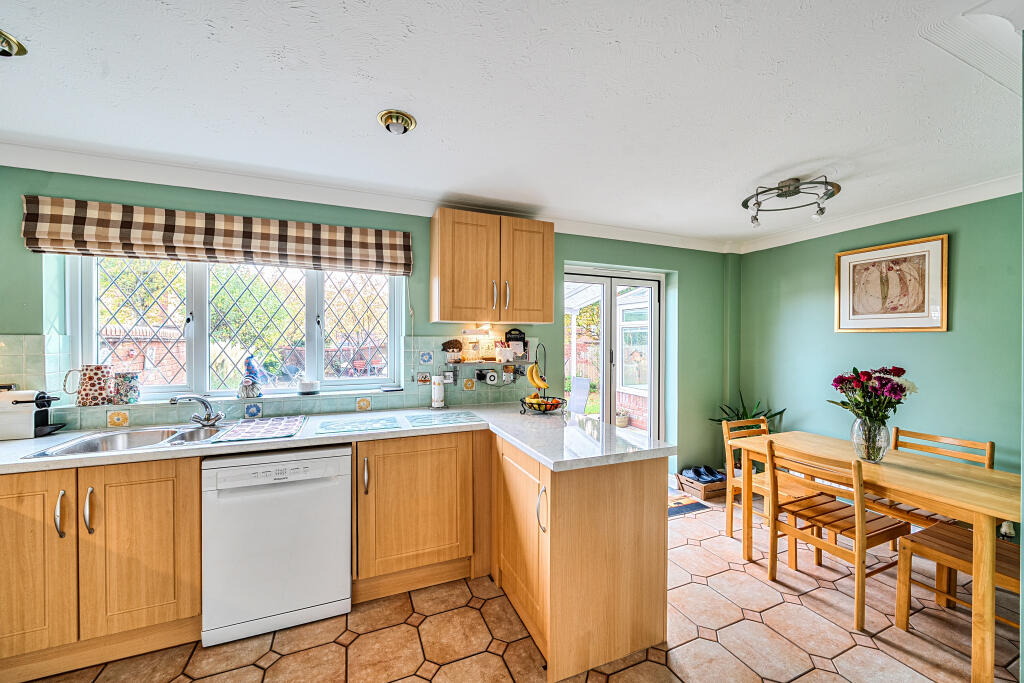 13593091368f8d2880a762