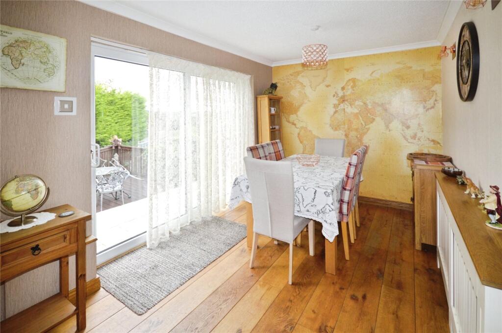Dining/Sun Room