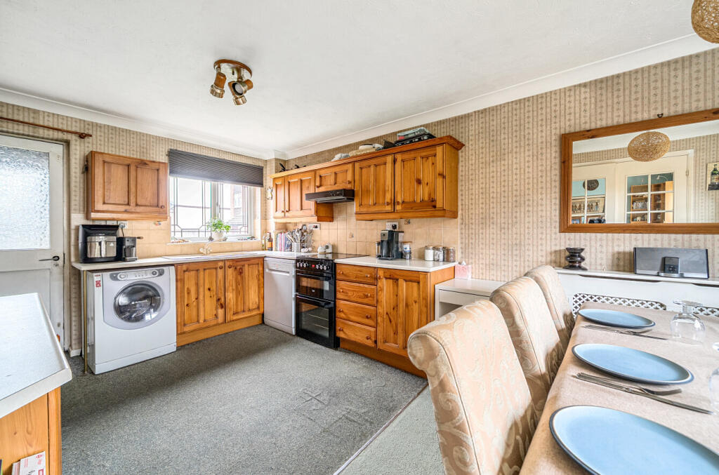 1387989-7-6937fd2...