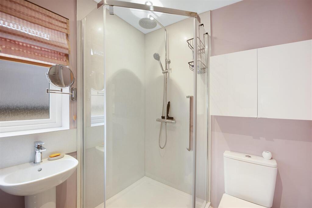 3 Haven Close ph31.jpg