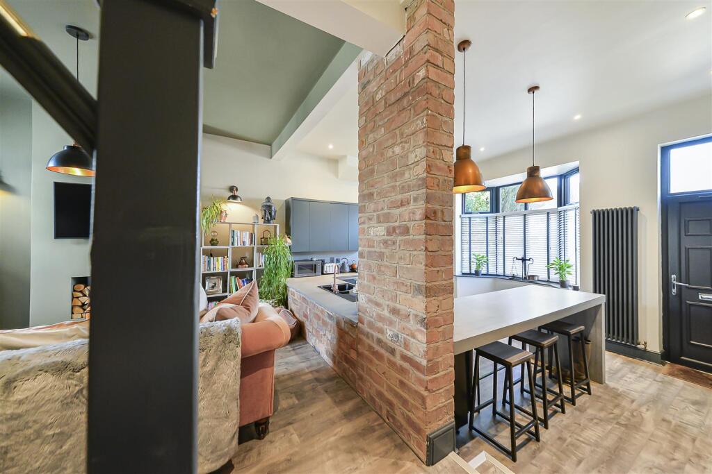 Open Plan Kitchen/Living Area