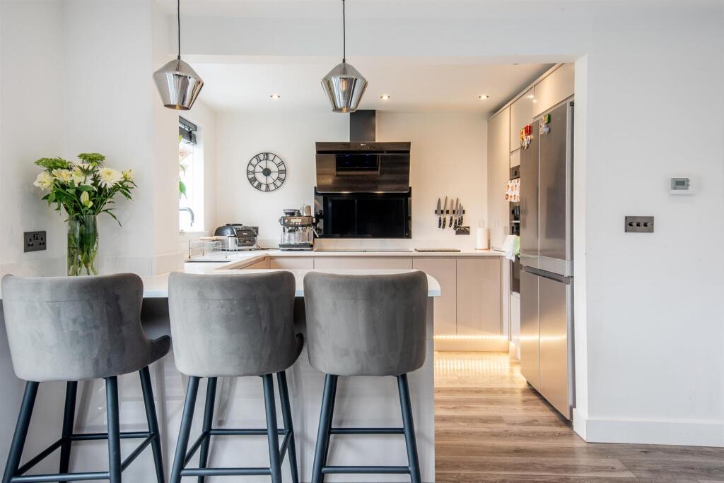 Lounge/Diner/Kitchen