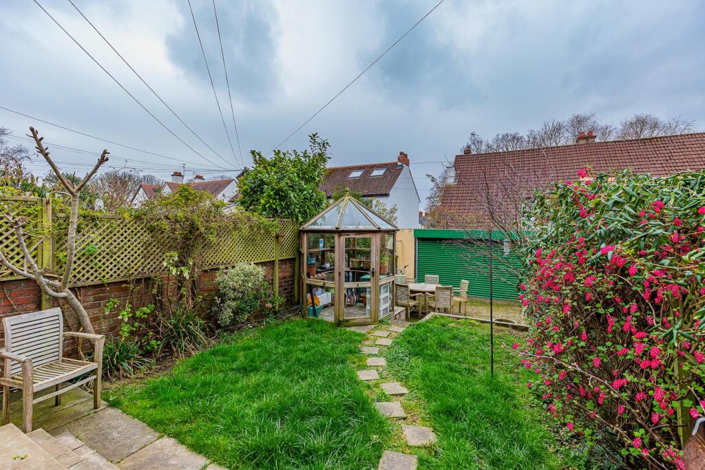 Kimberley Road 30-11.jpg