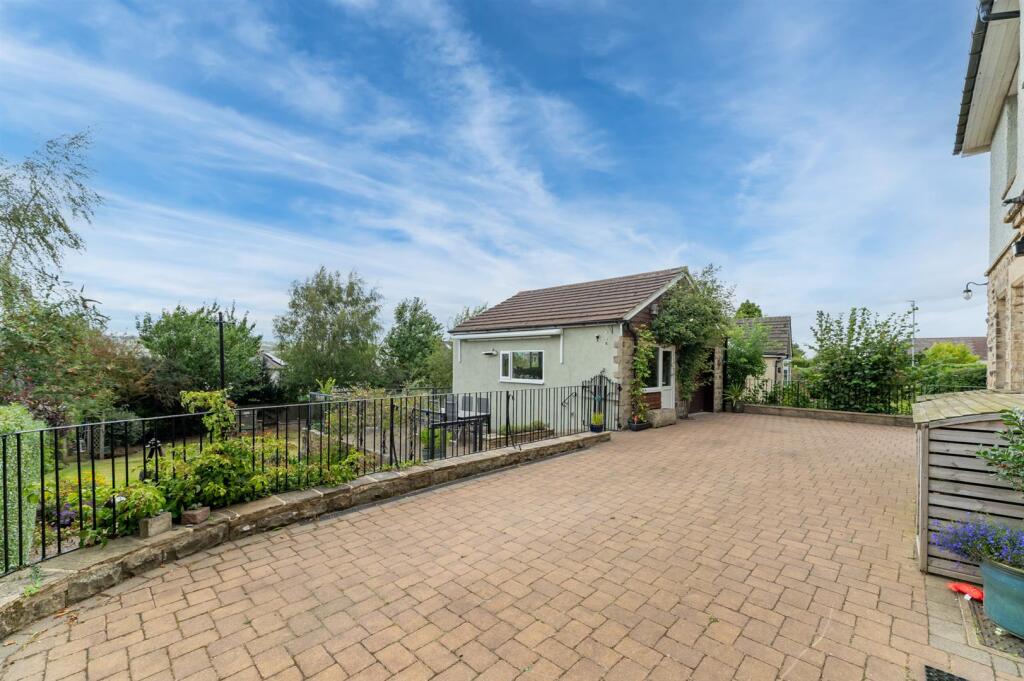 Parking &amp; Garage