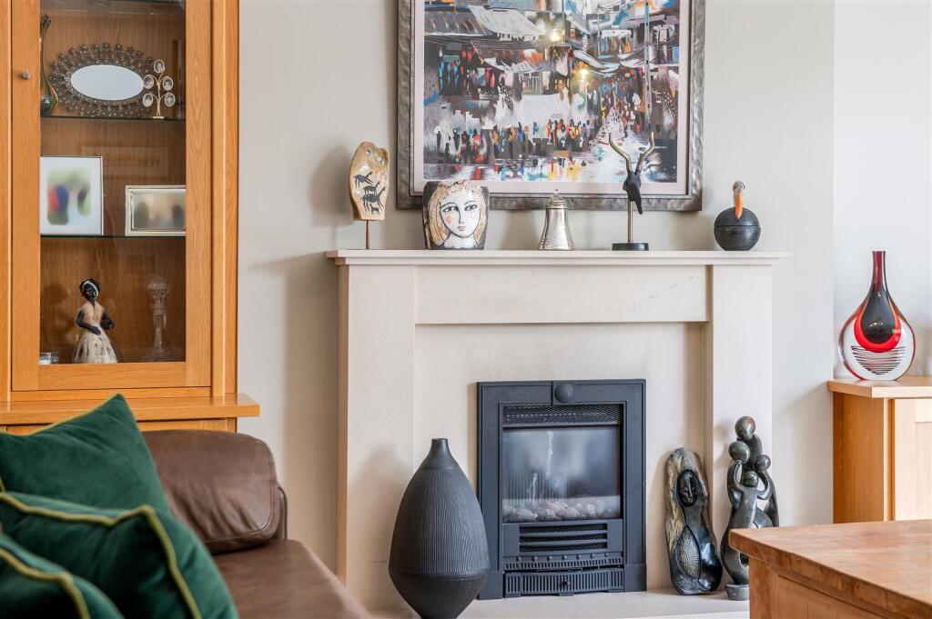 ALEXANDRA ROAD (14).jpg