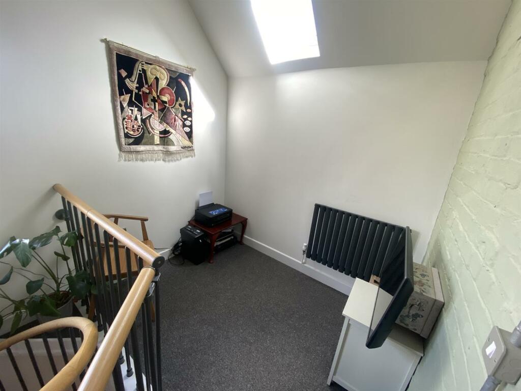 Mezzanine landing