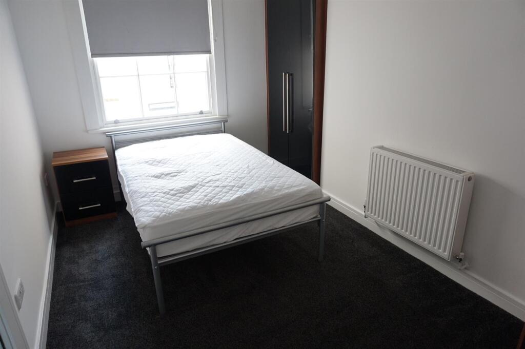 Bed 1