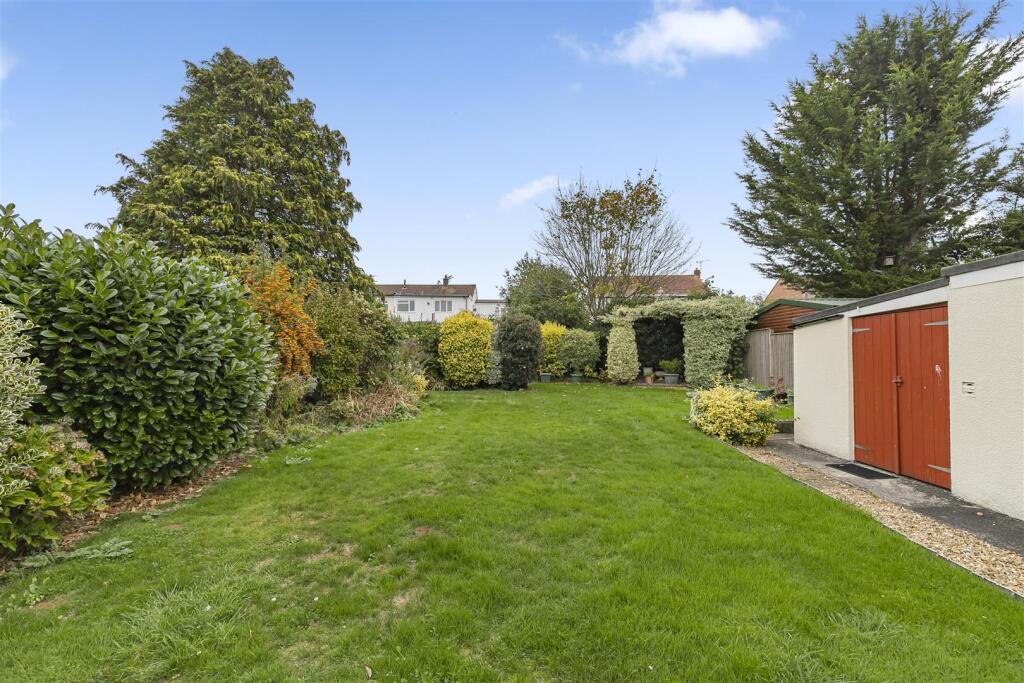Rear Garden 2.jpg