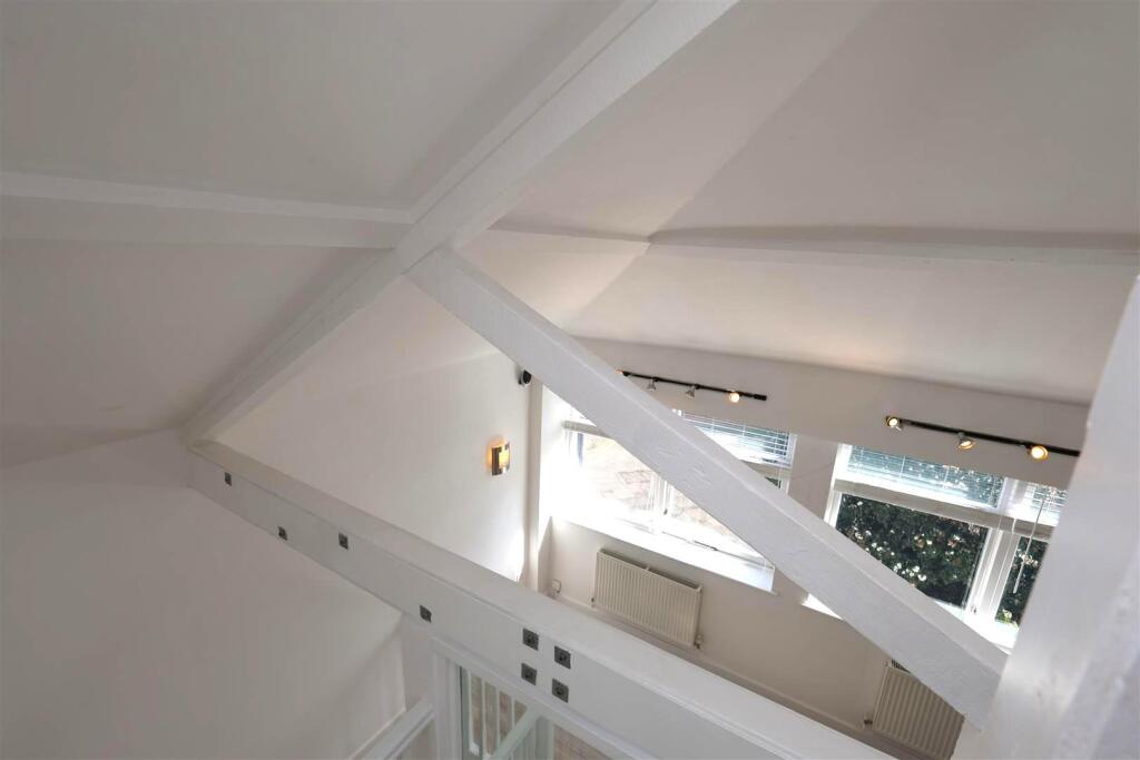 VAULTED CEILING