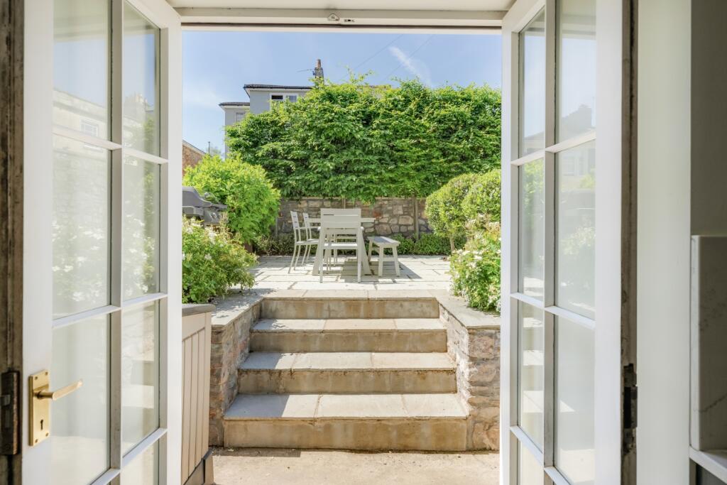 Kitchen to Garden