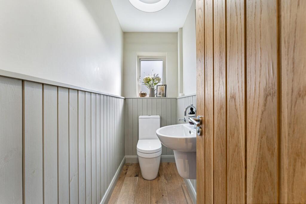 37 Strawberry Lane2.jpg