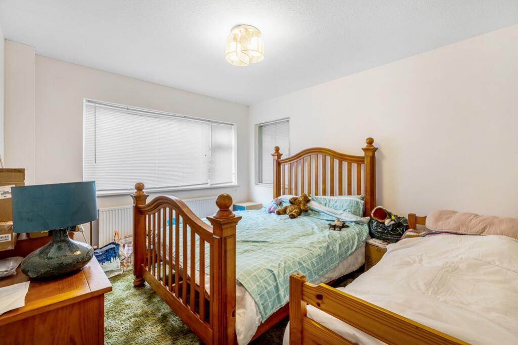 77 Middlegate Road West (Frampton)-21