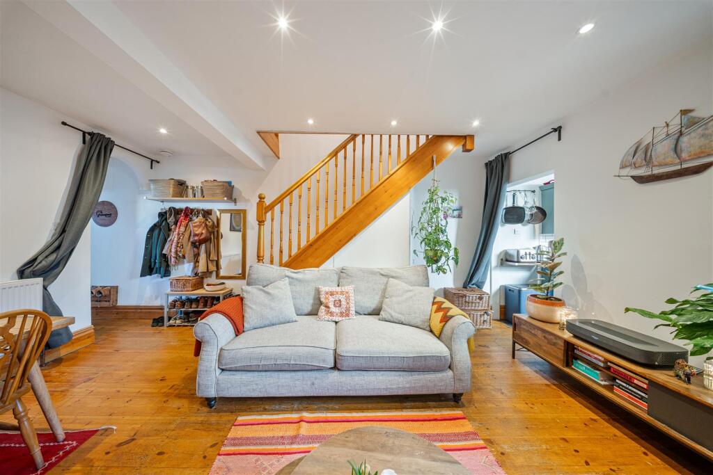 23 Greville Street14.jpg