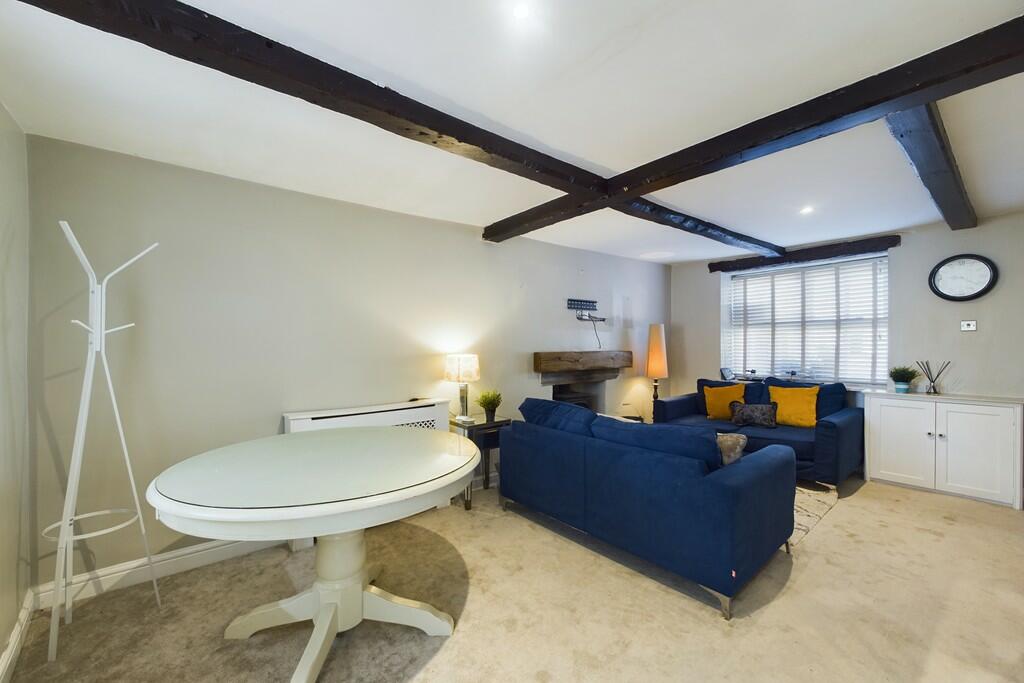 Spacious Lounge