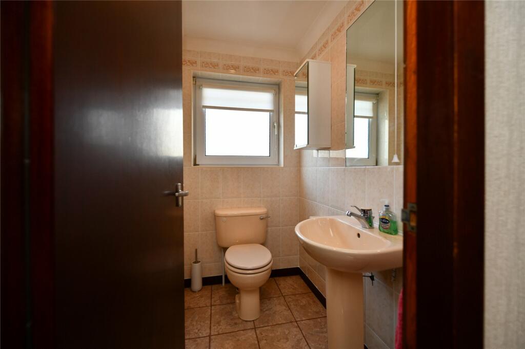 Wc Cloakroom