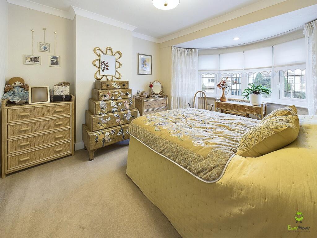 CAM04399G0-PR0029-STILL020