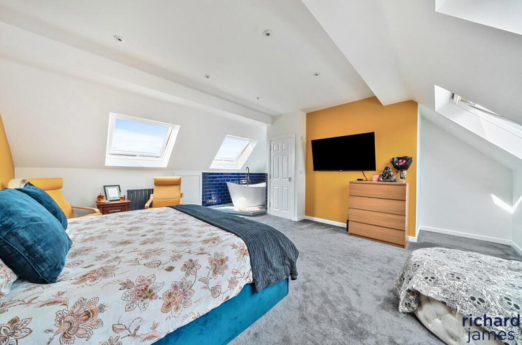 7d904e77e6d6426c890bbee1267f2104